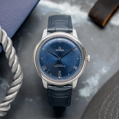De Ville Prestige 40mm - Blue on Leather Strap
