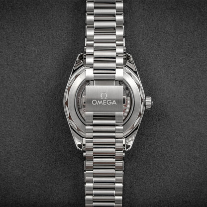 Seamaster Aqua Terra 150M 38mm - Lacquered Black on Bracelet
