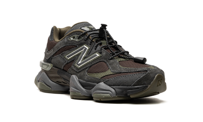 9060 "Blacktop/Dark Moss/Black" U9060PH
