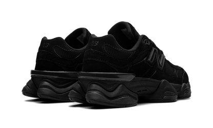 9060 "Triple Black" U9060BPM