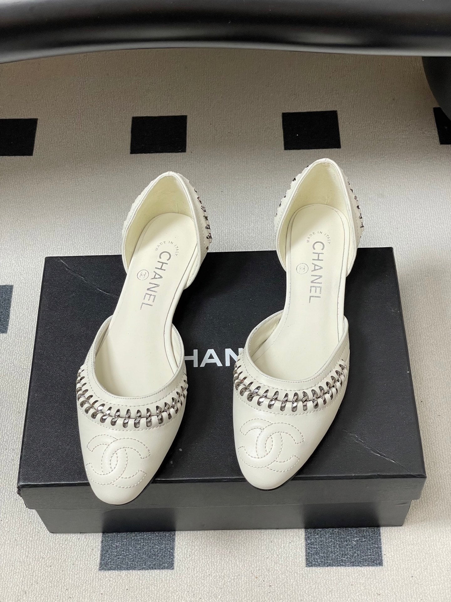 CC 2026 Embroidered Ballet Flat Mary Jane Sheepskin