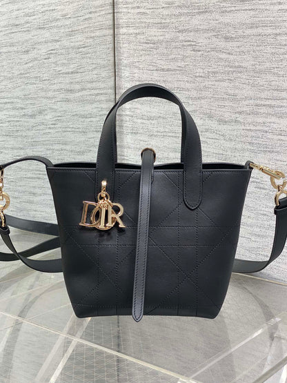 Dior 2026 Toujours Bag 18cm Black White Calfskin 286513