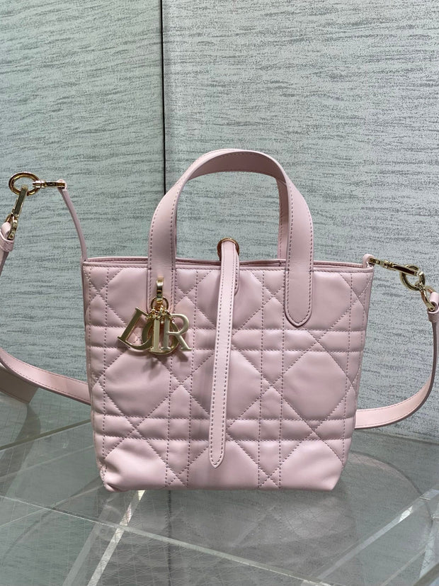 CD 2026 Toujours Vertical Tote Bag 18cm Macrocannage Calfskin 286459