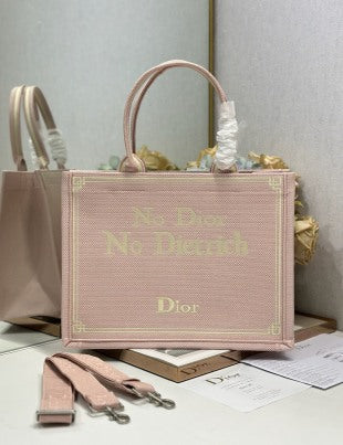 CD Book Tote Rose Tendre No Dior No Dietrich Embroidery