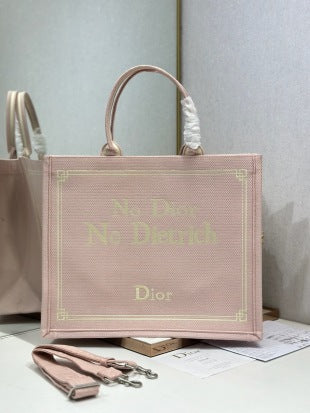 CD Book Tote Rose Tendre No Dior No Dietrich Embroidery