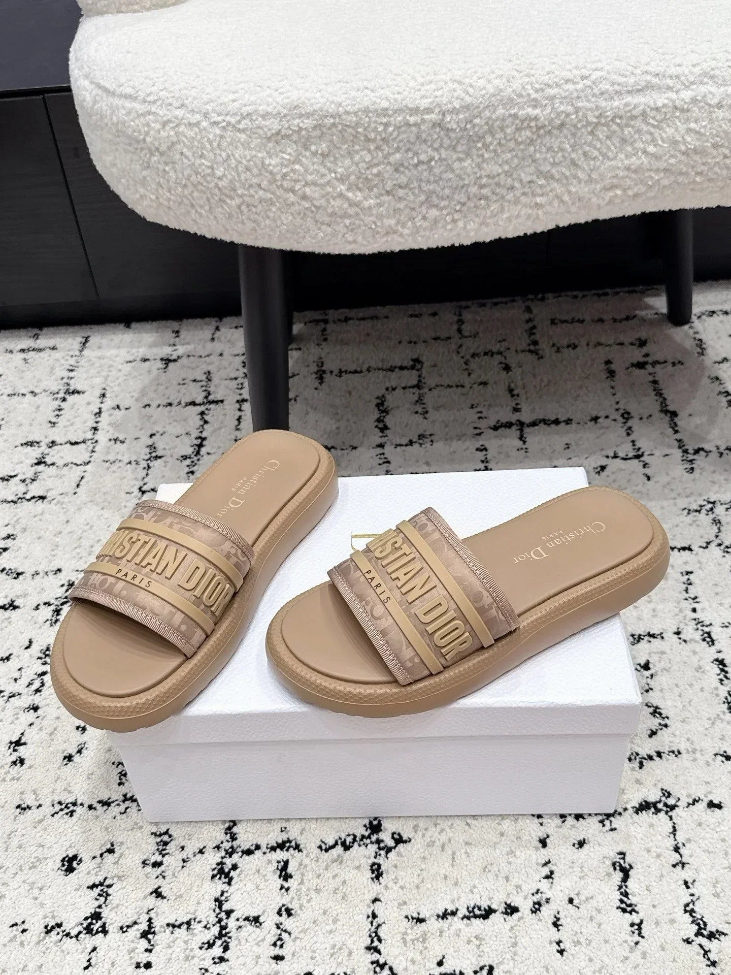 Dior 2026 Embroidered Platform Sandals Fabric Leather 924817