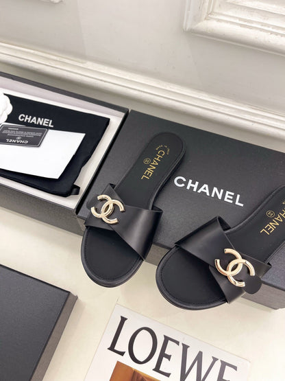 CC 26ss Pre-Collection Double C Slide Sandals Black Leather 946869