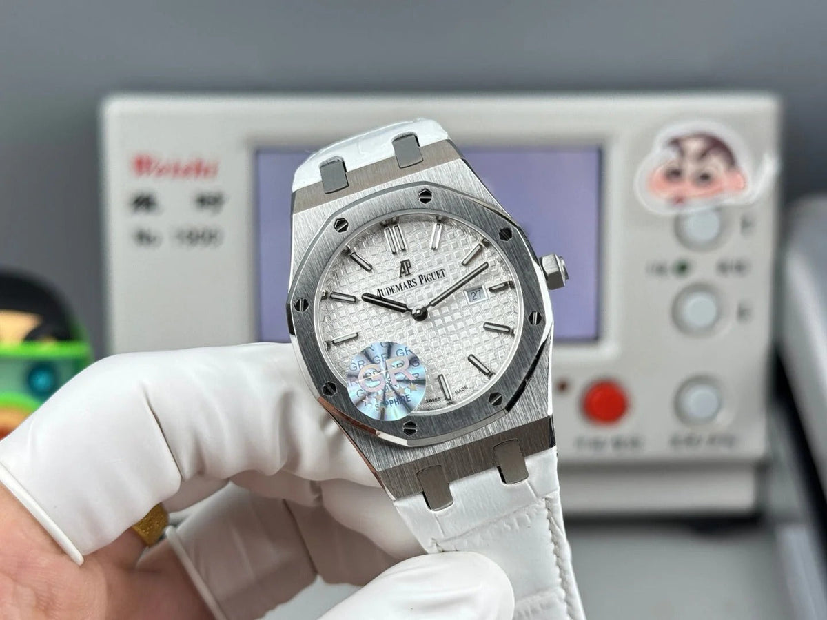 Audemars Piguet Royal 33mm White Dial Crocodile Leather