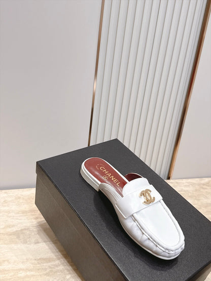 CC 26s Ruffled Mules White Glossy Sheepskin 992379