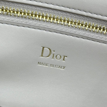 Dior 2026 Médaillon Flap Bag Rock Grey Grained Calfskin