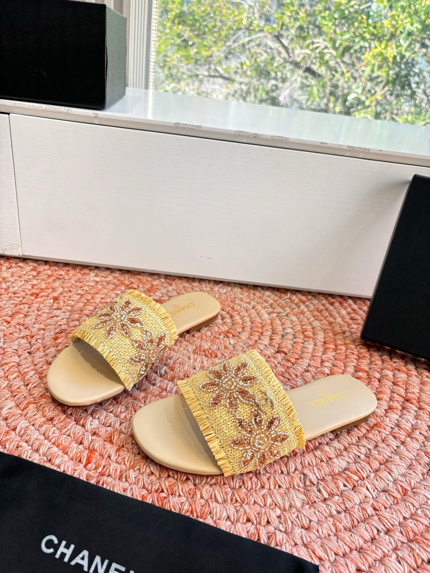 CC 26s Slippers Yellow Beige Fabric Sheepskin 648231