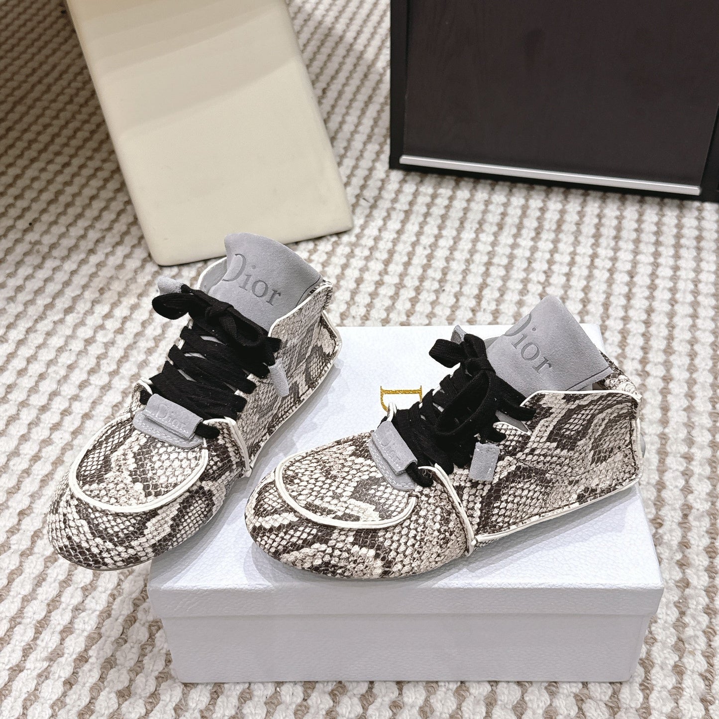 Dior Roadie Sneaker Black Light Grey Python Leather 661982