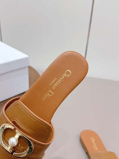 CD 30 Montaigne Slide Tan Calfskin 738230