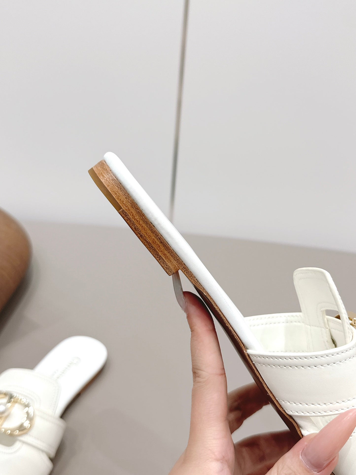 CD 30 Montaigne Slide White Calfskin 738232