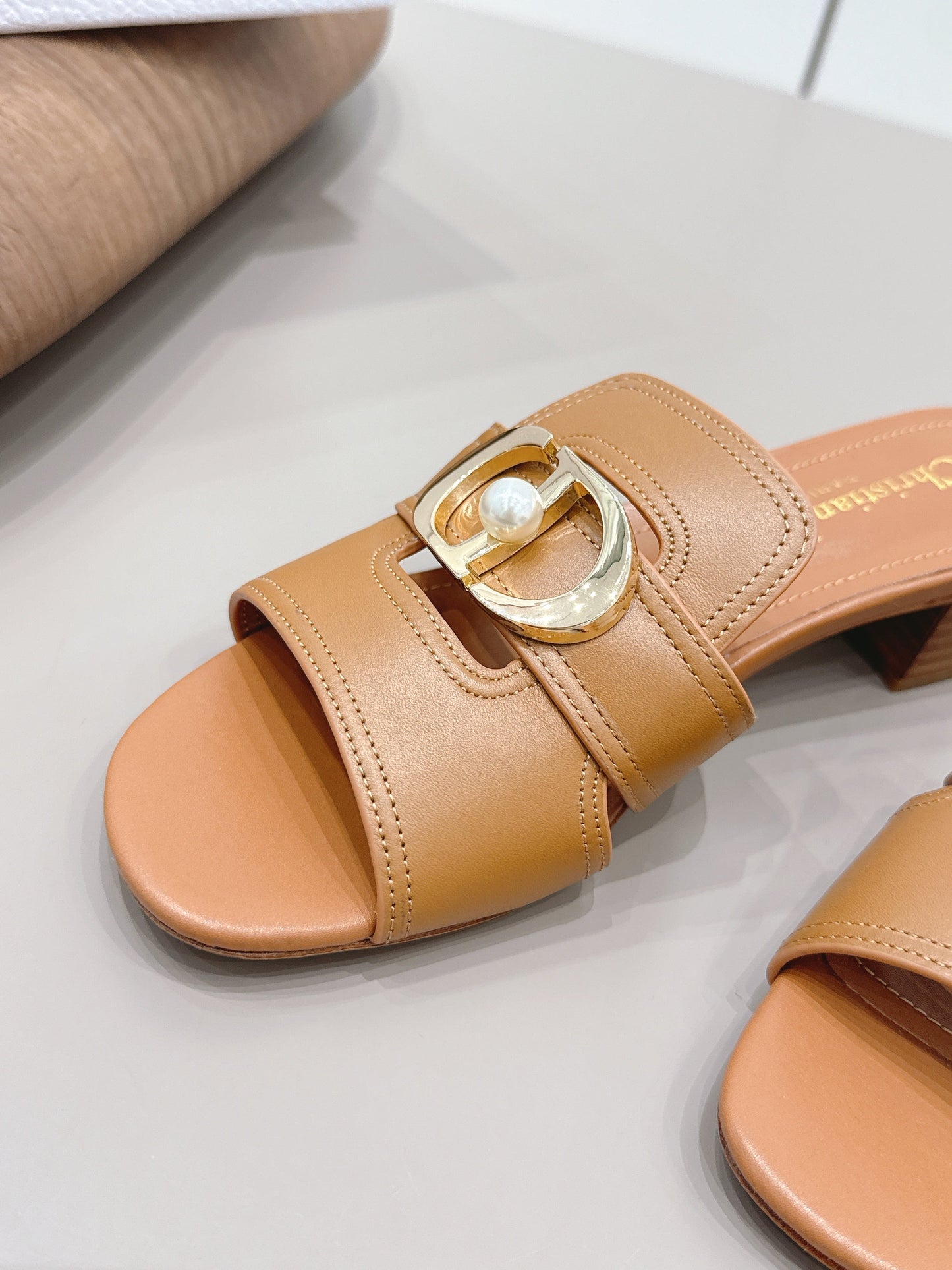 CD Sandal Mule 30 Montaigne 4.5cm Tan Calfskin 738331