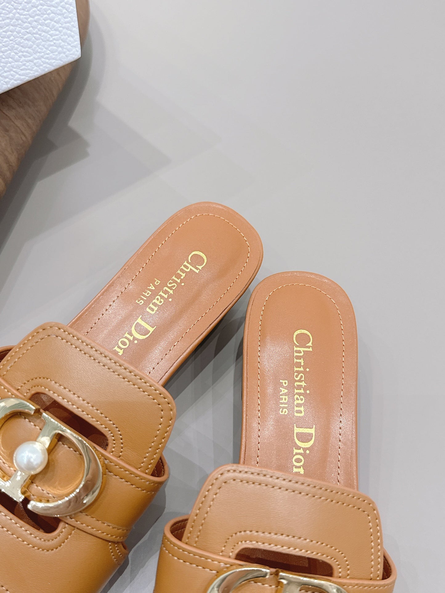 CD Sandal Mule 30 Montaigne 4.5cm Tan Calfskin 738331