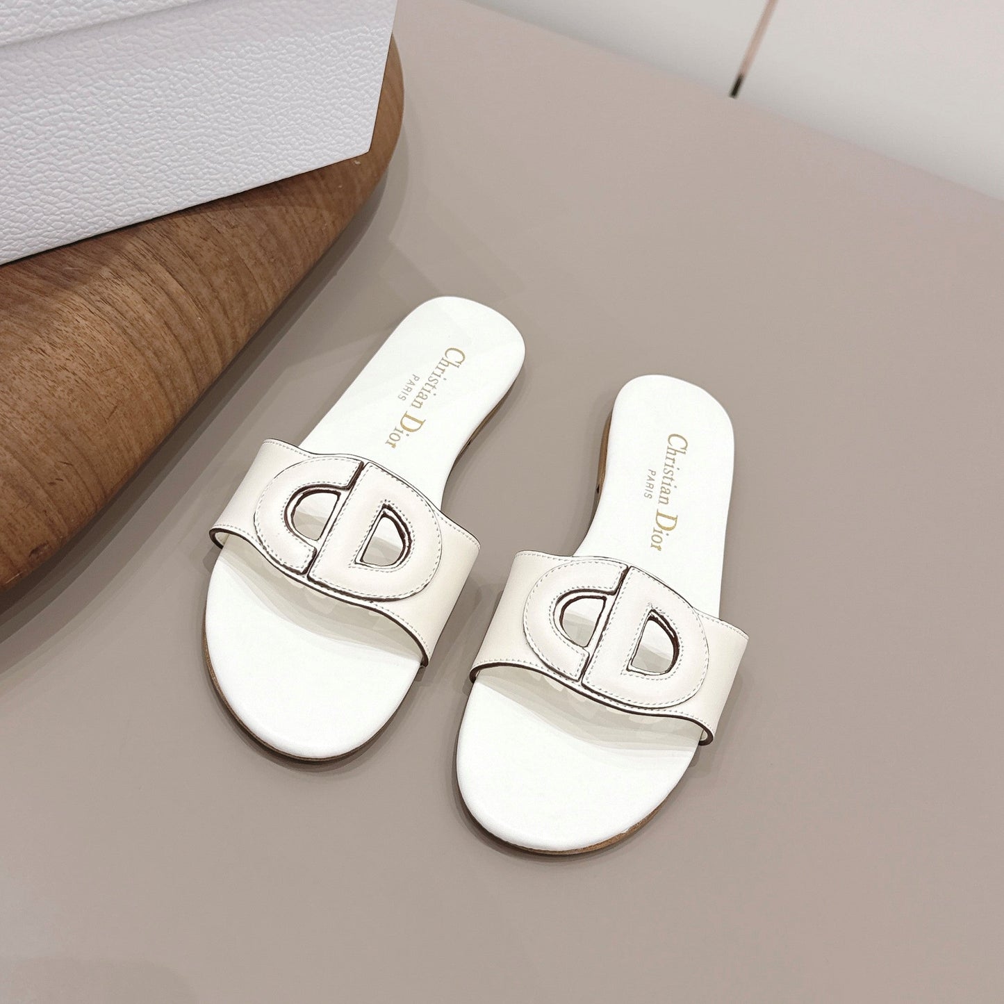 CD 26s Round-Toe Slide Sandals White Calfskin 738240