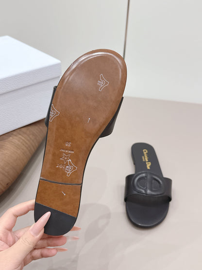 CD 26s Round-Toe Slide Sandals Black Calfskin 738237