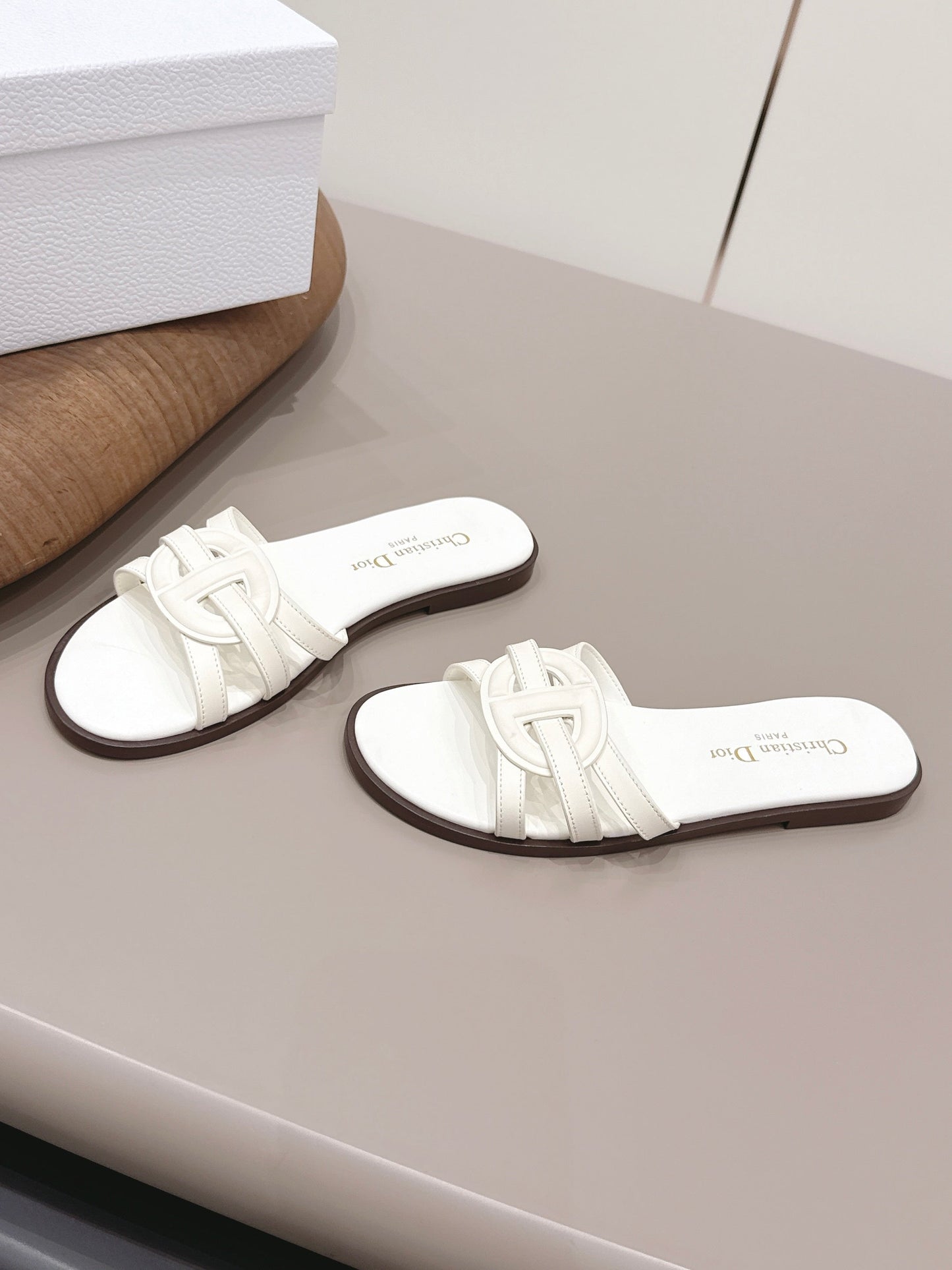 CD 26s D-Club Slide Sandal White Calfskin 738248