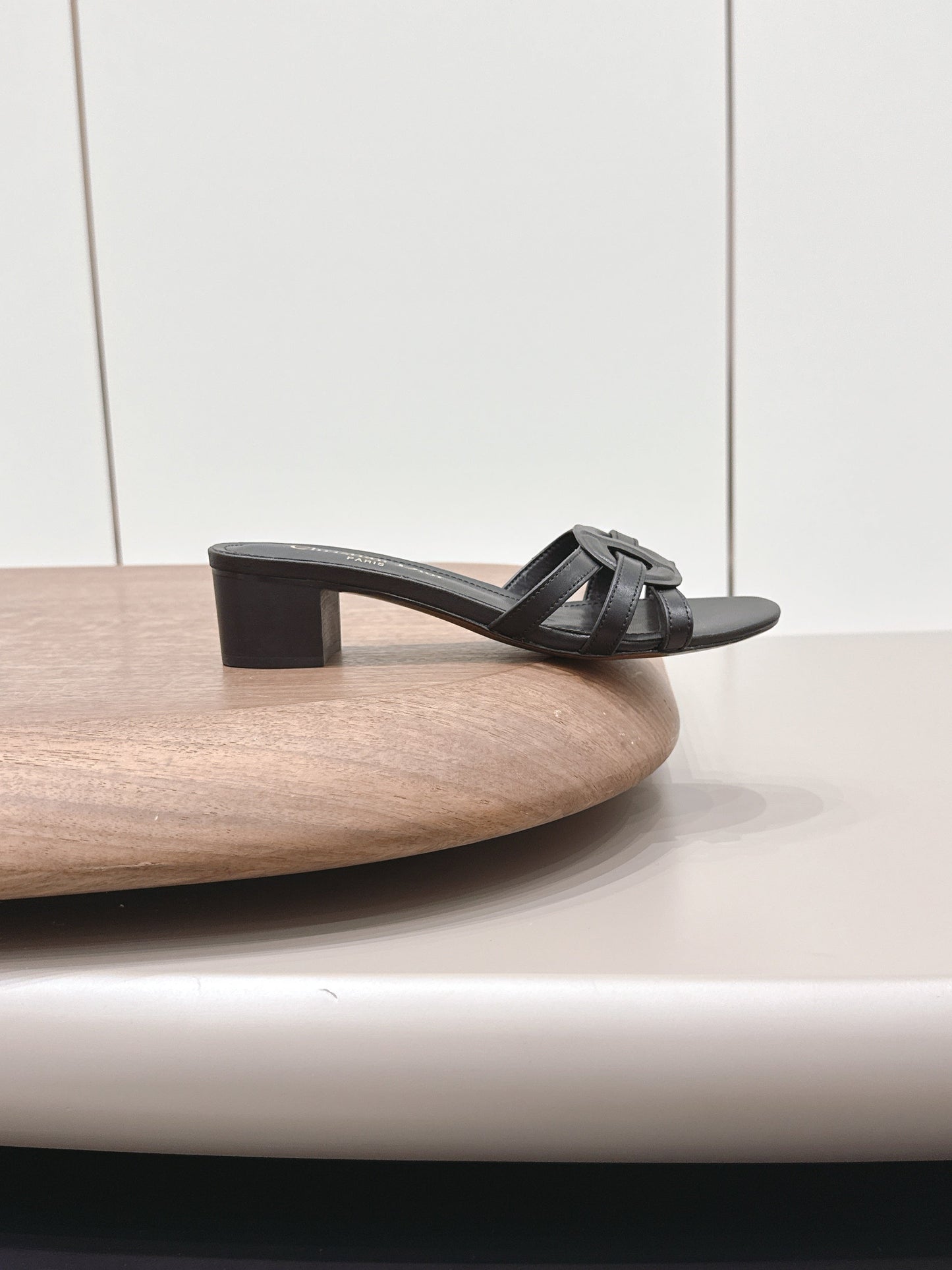 CD 26s D-Club Sandal 4.5cm Black Calfskin 738241