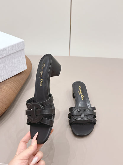 CD 26s D-Club Sandal 4.5cm Black Calfskin 738241