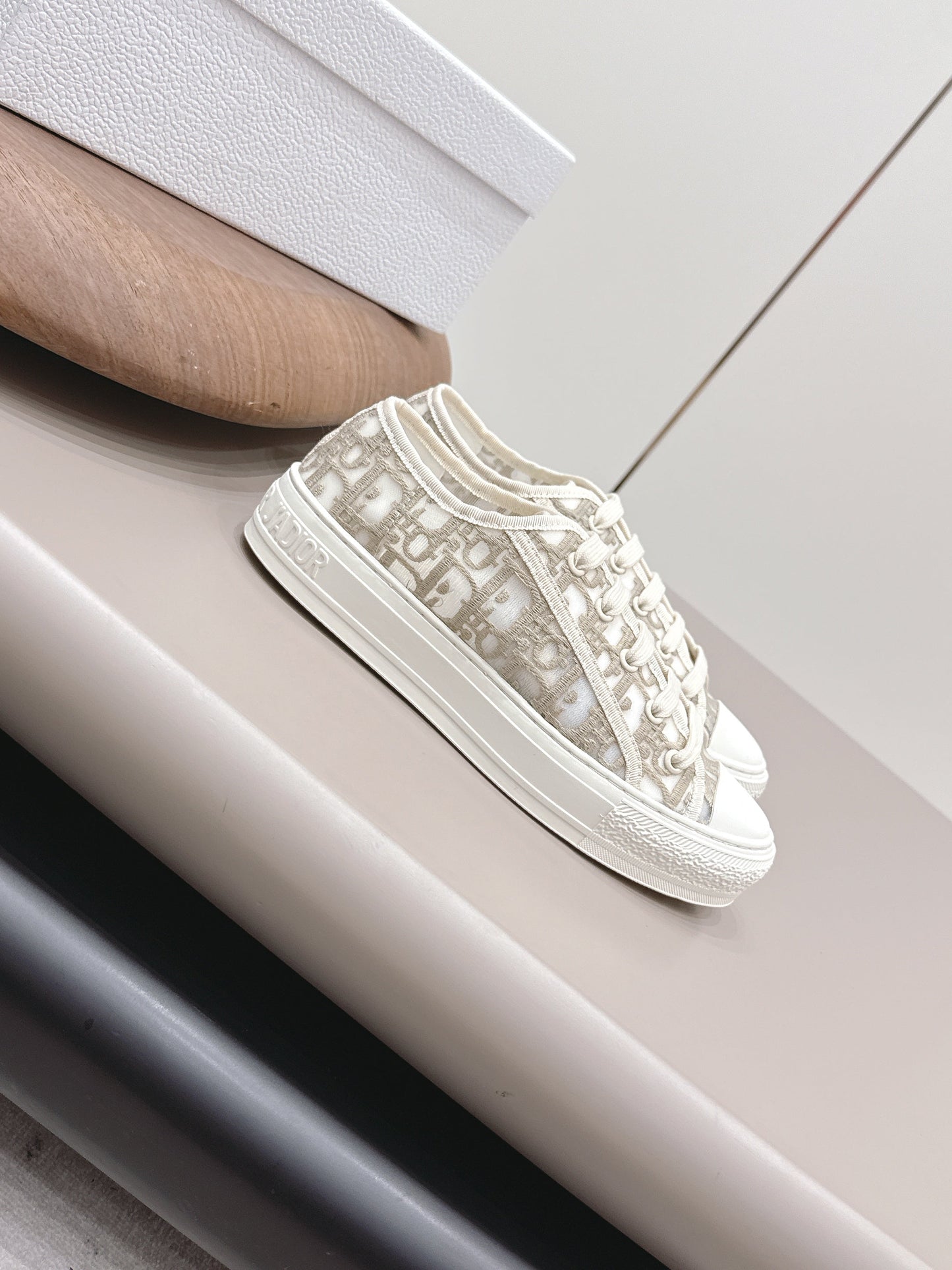 CD Walk'n'Dior Sneaker White Taupe Cotton Mesh 739320