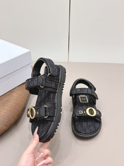 CD 26A Platform Sandal Jacquard Embroidered Fabric