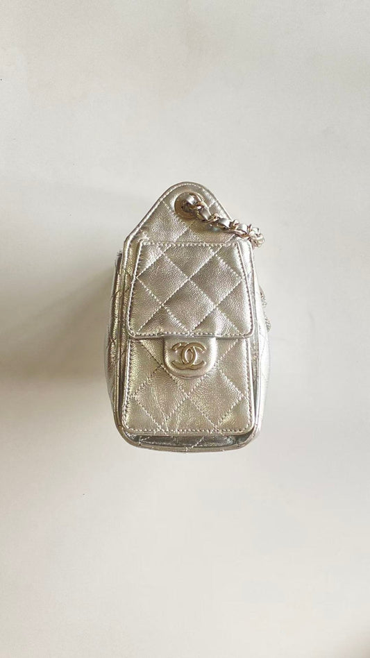 CC 2025 Hobo Bag Silver 22cm Metallic Grained Calfskin