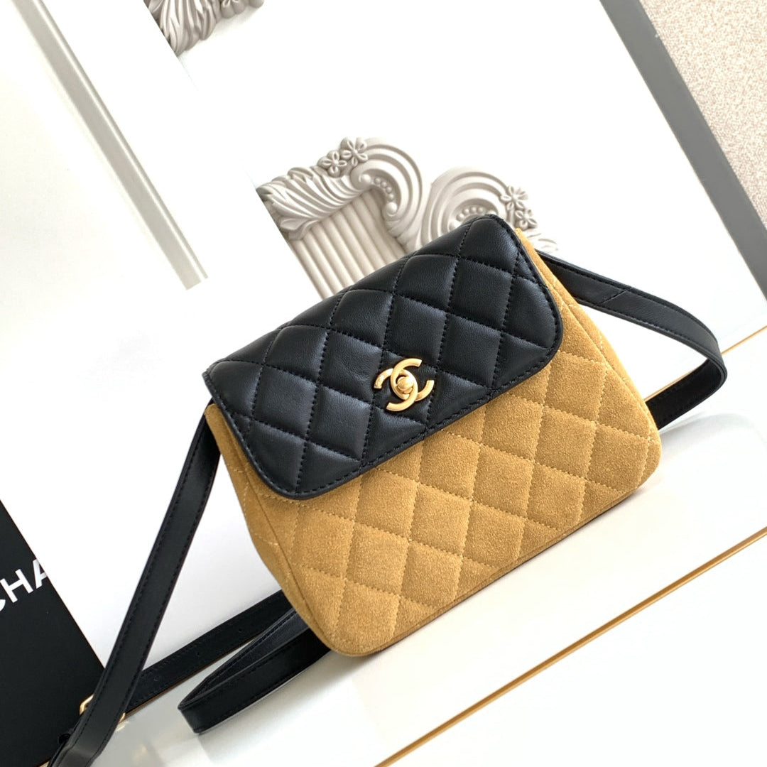 CC 25A Shoulder Bag  Brown Black Suede