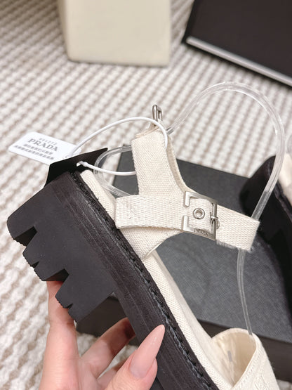 PRA 2026S Roman Sandals White Black Canvas 657521