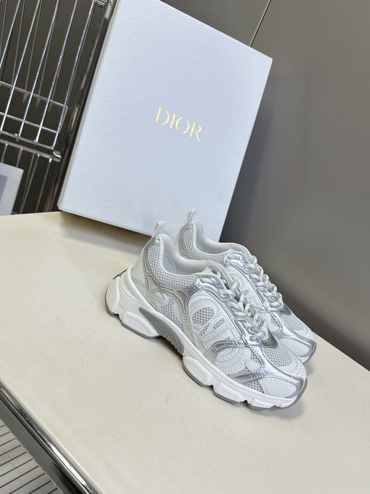 CD 25 Sneaker White Sliver 307167