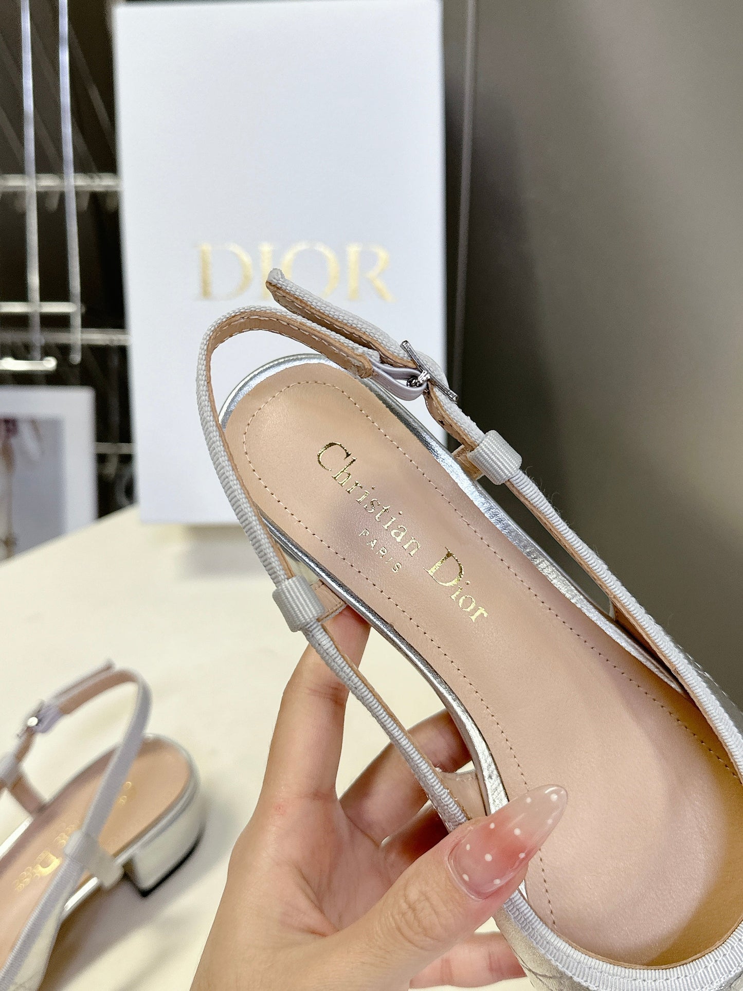 CD 25 Slingback Heel Silver 307174
