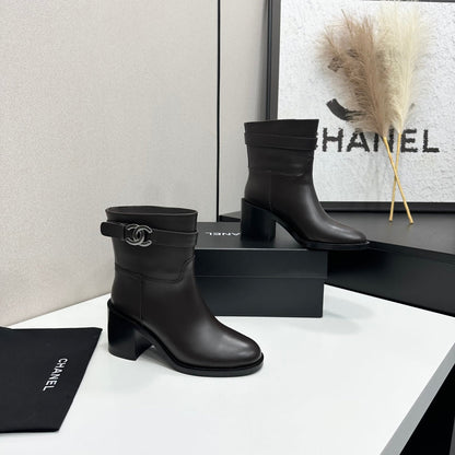 CC FW 2026 Ankle Boot Dark Coffee Cowhide 925669