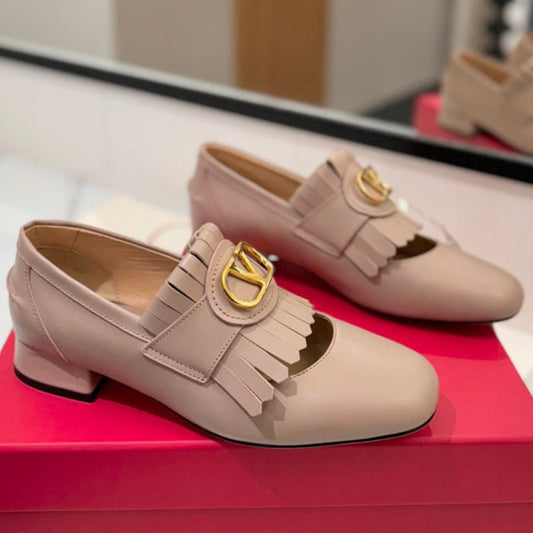 VT 2025 Signature Loafer Pure Beige Calf Leather 295074