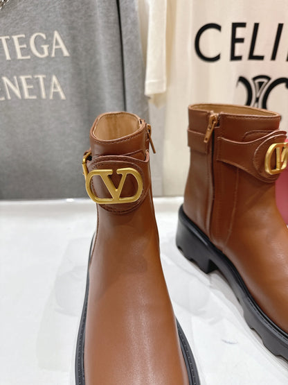 VT short boots brown calfskin 174441