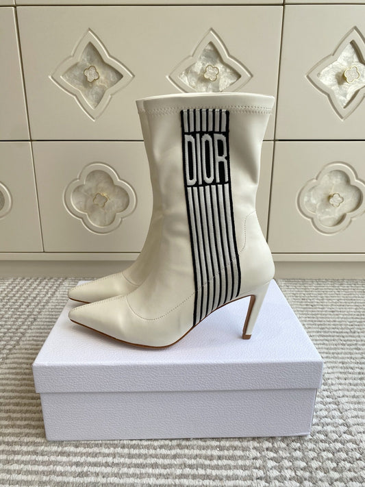 Dior 2025 Tribales Heeled Ankle Boot 80mm White Lambskin 501193