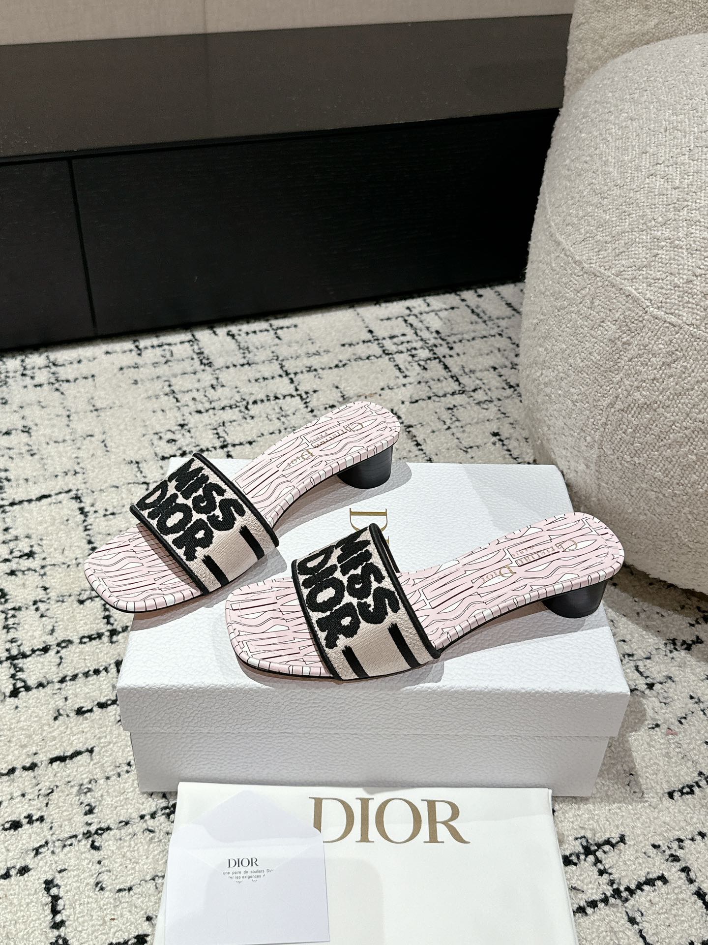 CD Dway Heeled Slide Light Pink Black Embroidered Cotton