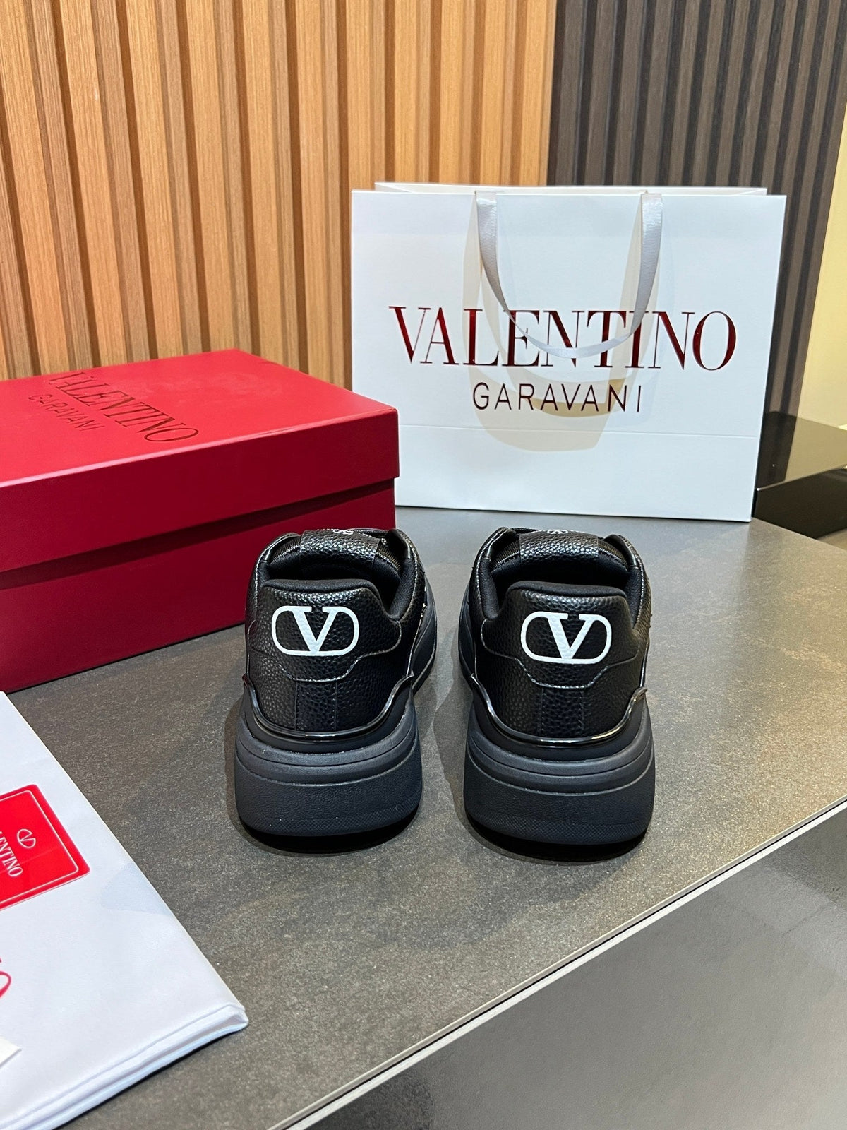 VT 26s Upvillage Trainers Black Leather Studded 105518