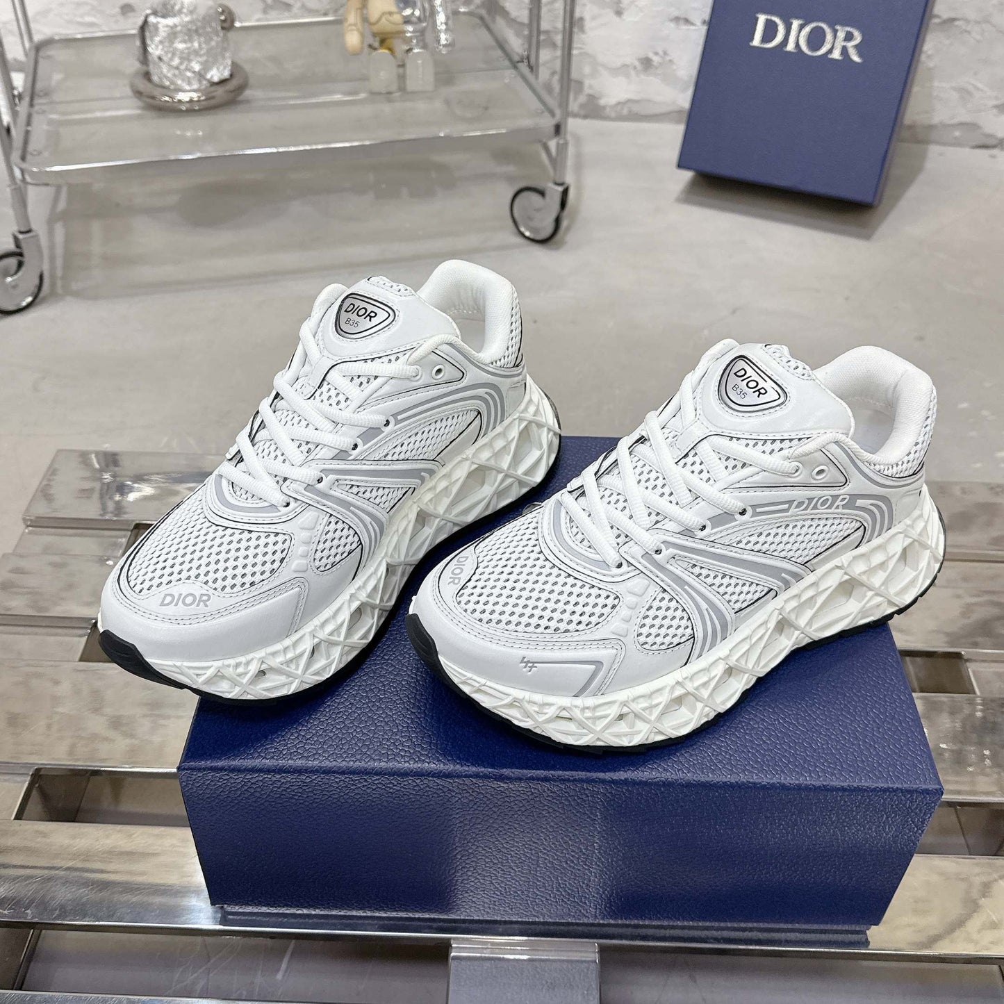 CD 26s Sneaker White Mesh Suede 905041