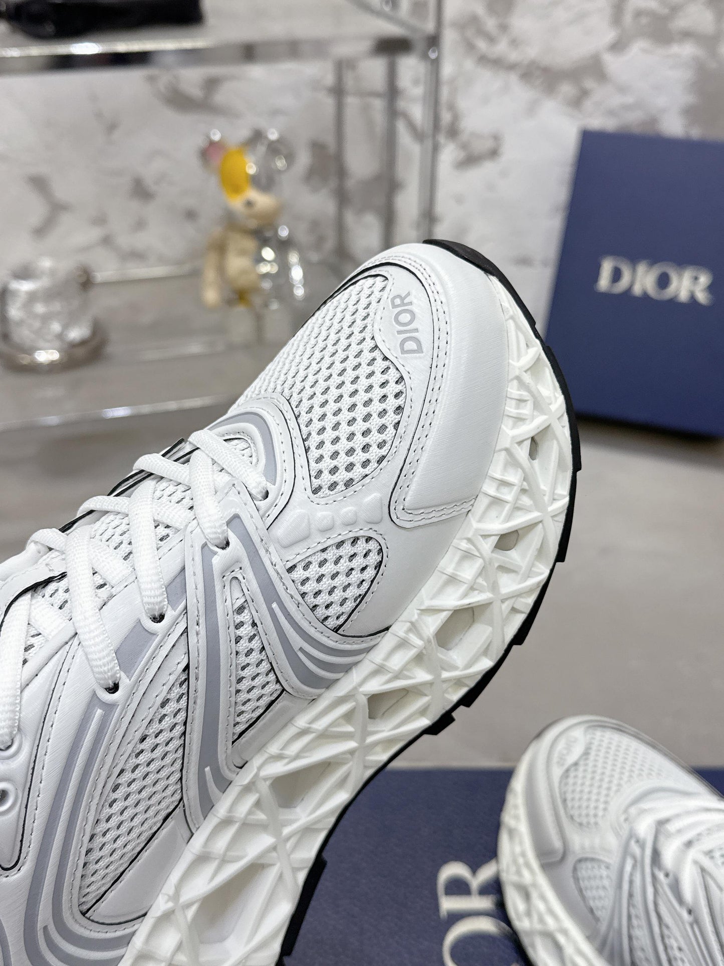 CD 26s Sneaker White Mesh Suede 905041