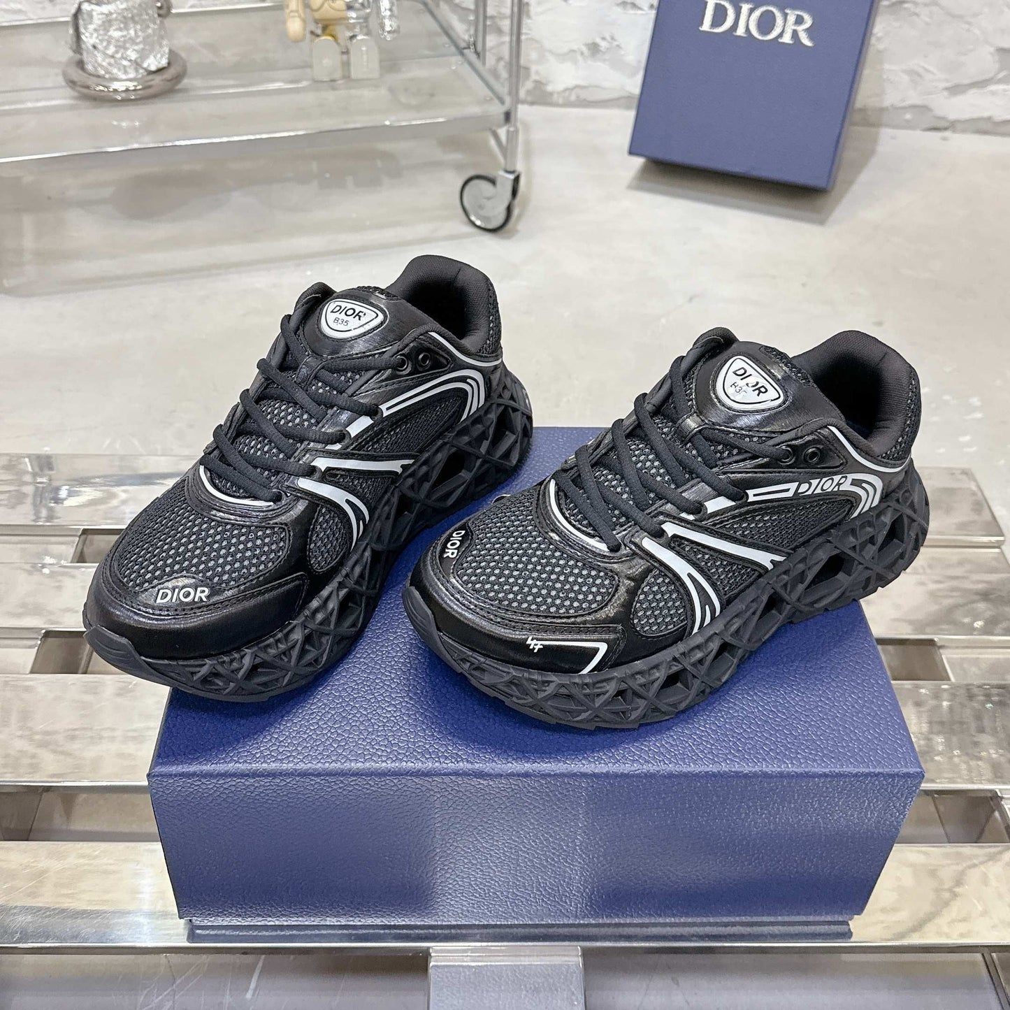 CD 26s Sneaker Black Mesh Suede 905042