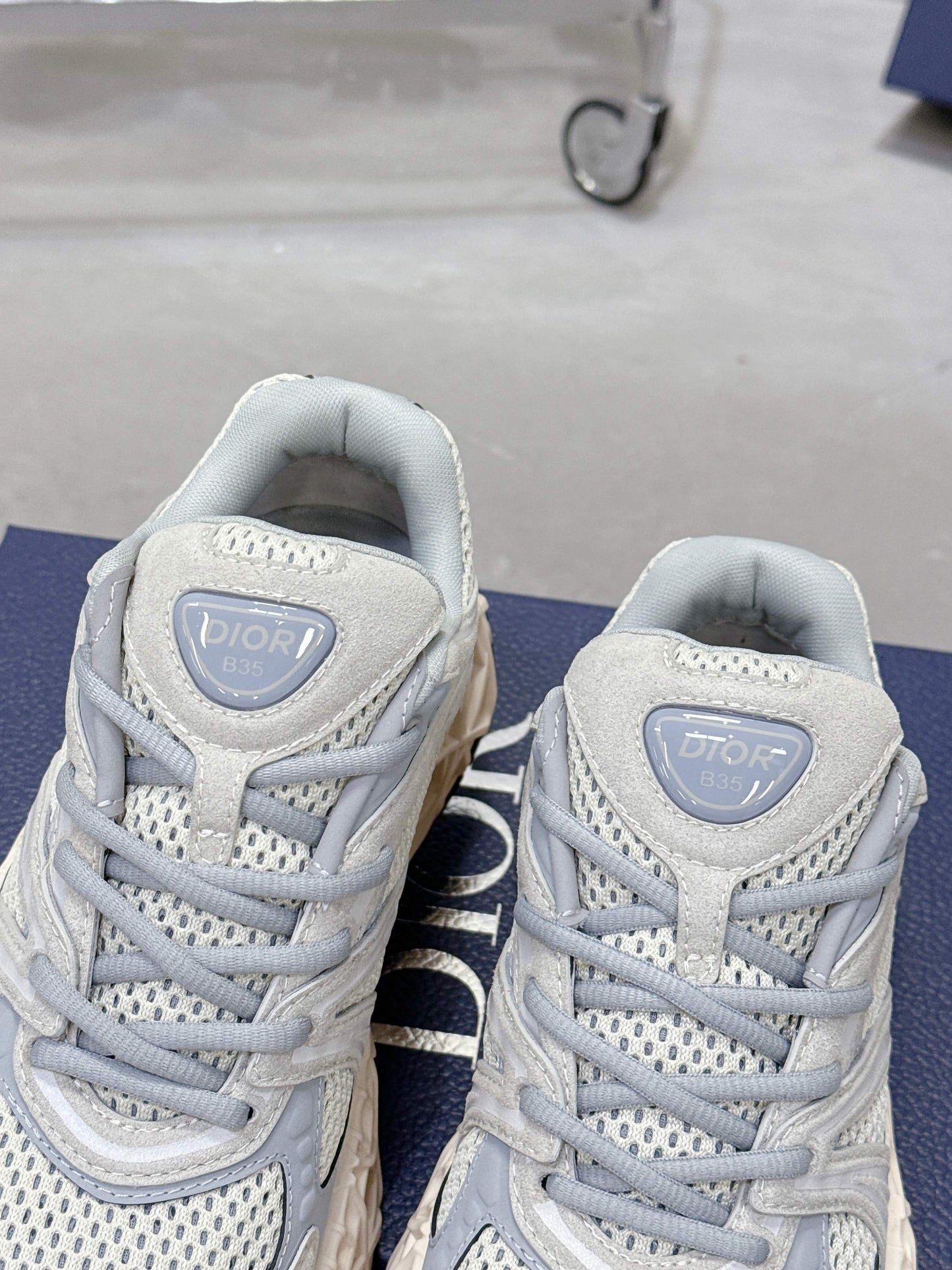 CD 26s Sneaker Grey Mesh Suede 905048
