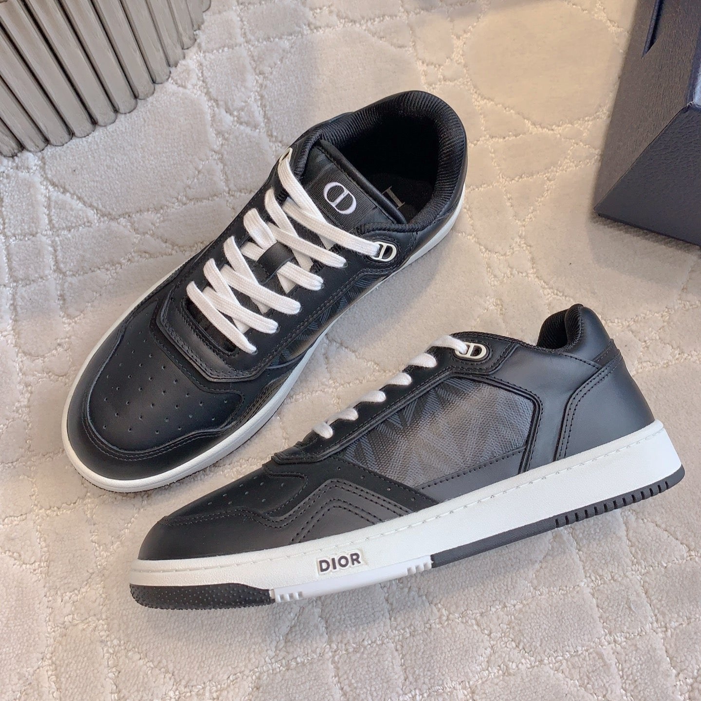 CD B27 Low-Top Sneaker Black Calfskin Diamond Print