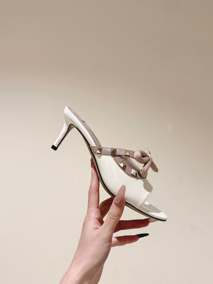 VT Rockstud Sandals 6cm White Patent Leather 659207
