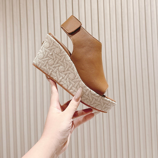 CD Attitude Wedge Sandal 85mm Camel Calfskin 483088