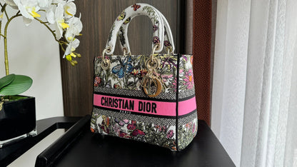 medium lady 24 black pink flower embroidery