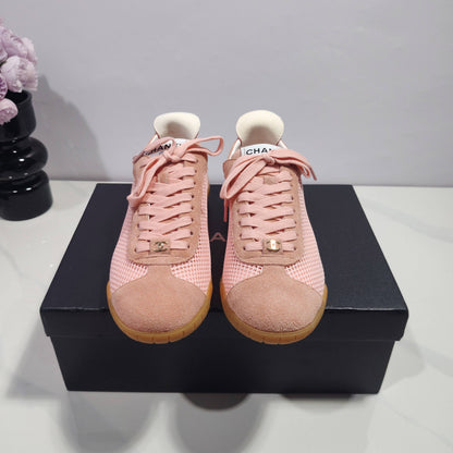 CC 26s Sneakers Light Pink Suede Mesh 953773
