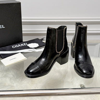 CC 26s Ankle Boots Black Glossy Leather 101931