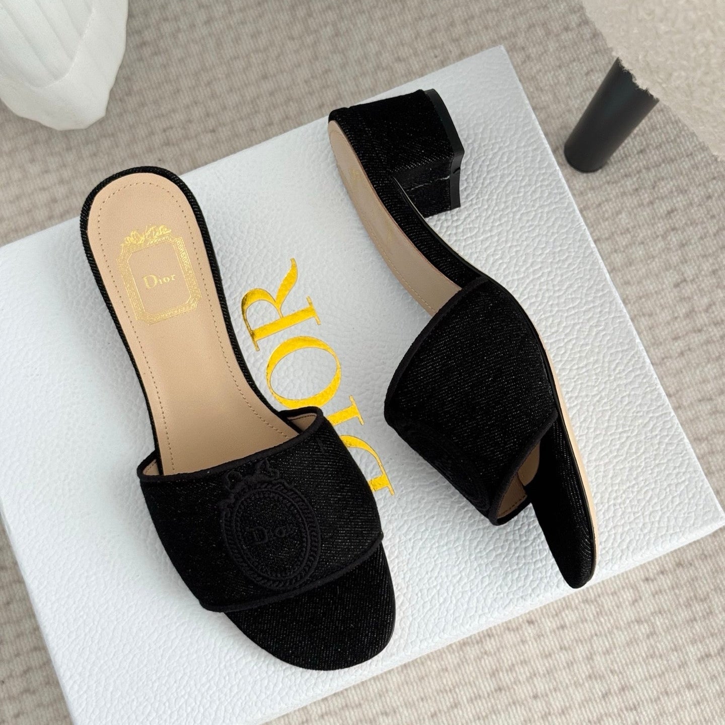CD Médaillon Slide 4.5cm Black Denim 849735