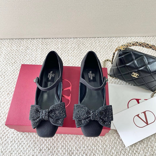 VT 25 Bow Diamond Marry Jane Flat Black Silk
